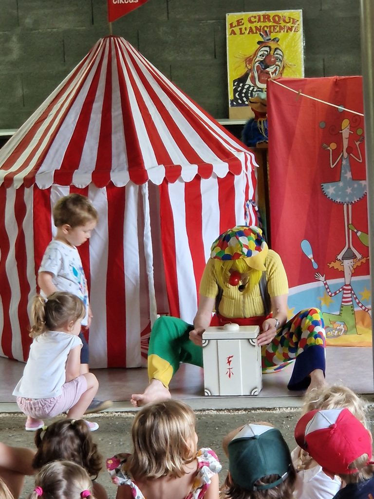 M.Circus
