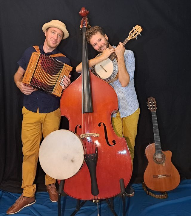 La-bulle-enchantee-Felix-et-JB