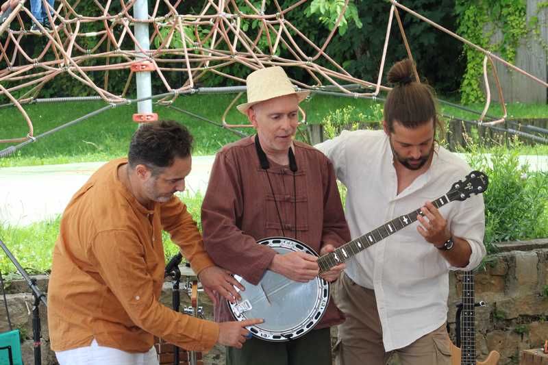 Trio05